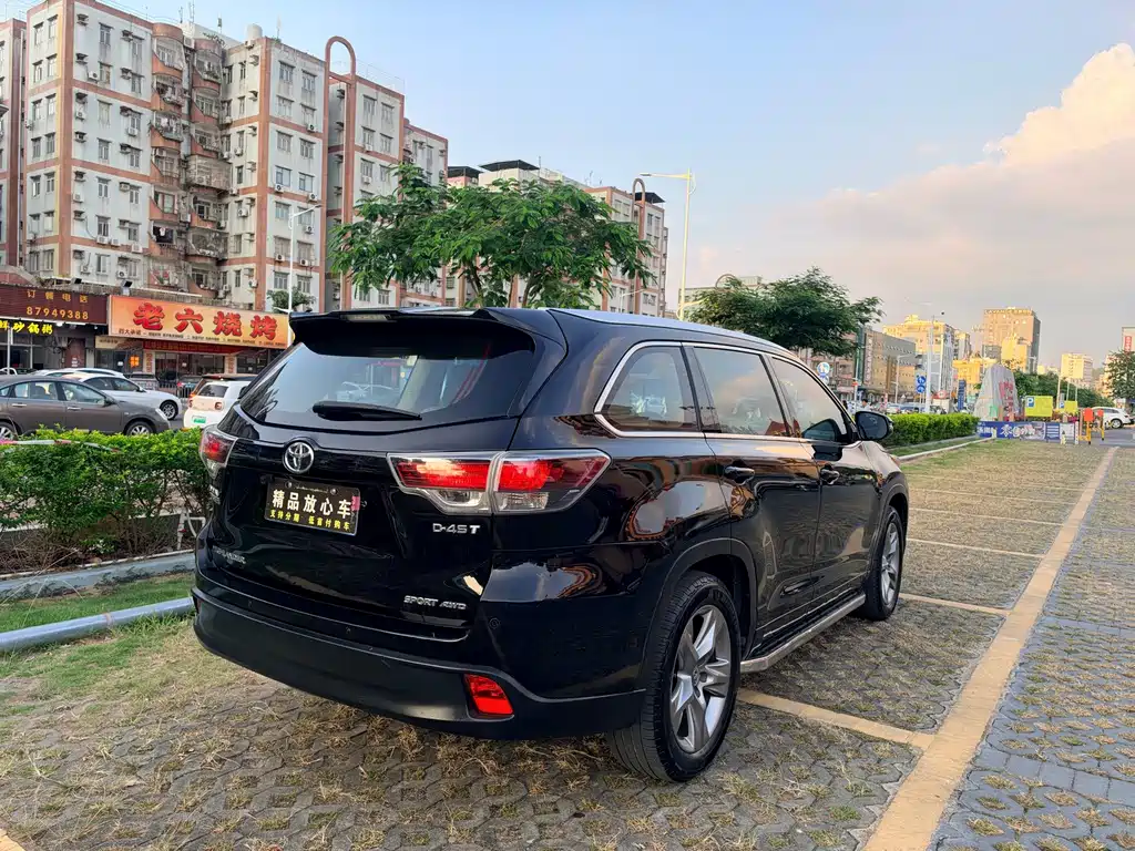 Toyota Highlander — миниатюра 6