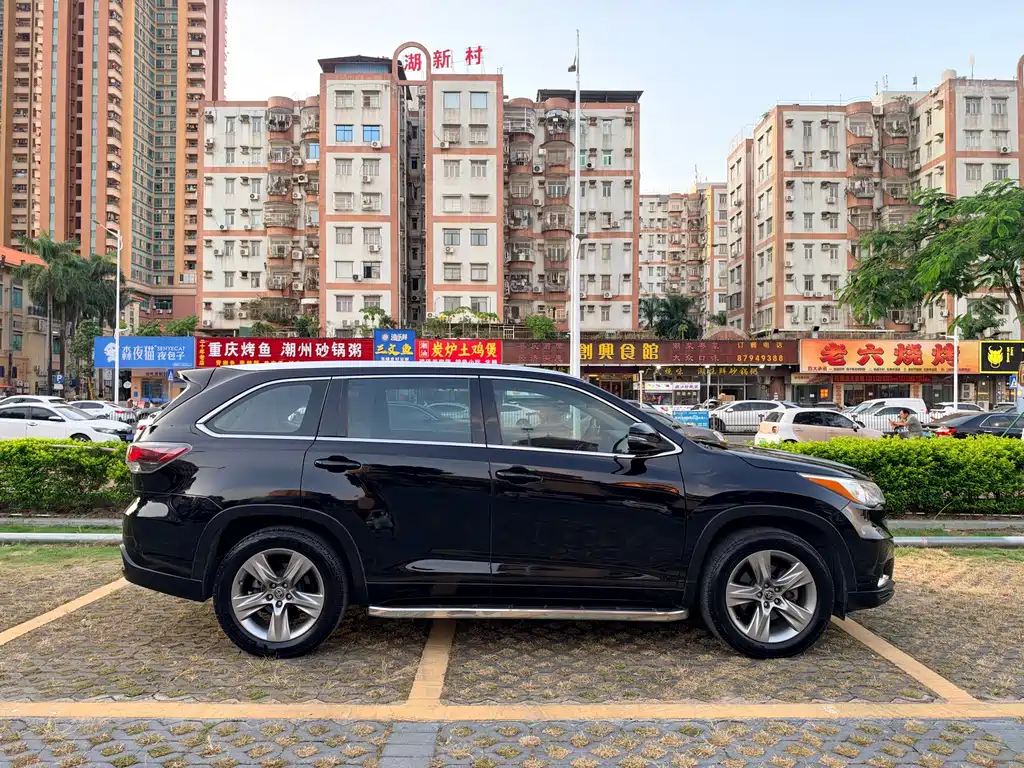 Toyota Highlander — миниатюра 7