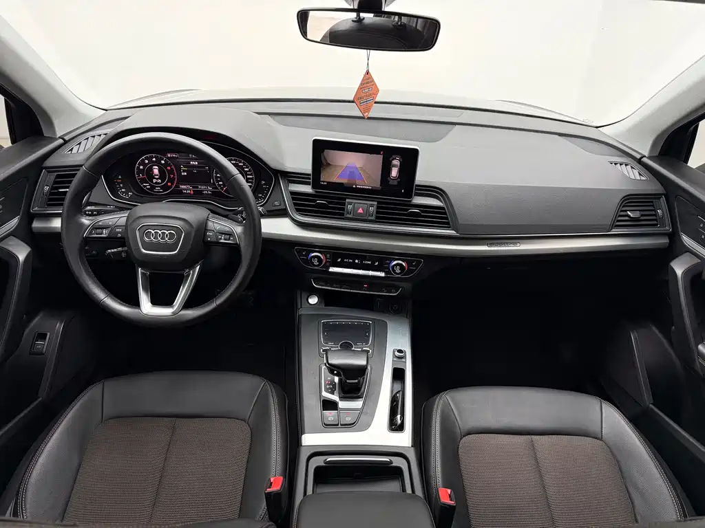 Audi Q5L 2018 40 TFSI Fashion V
