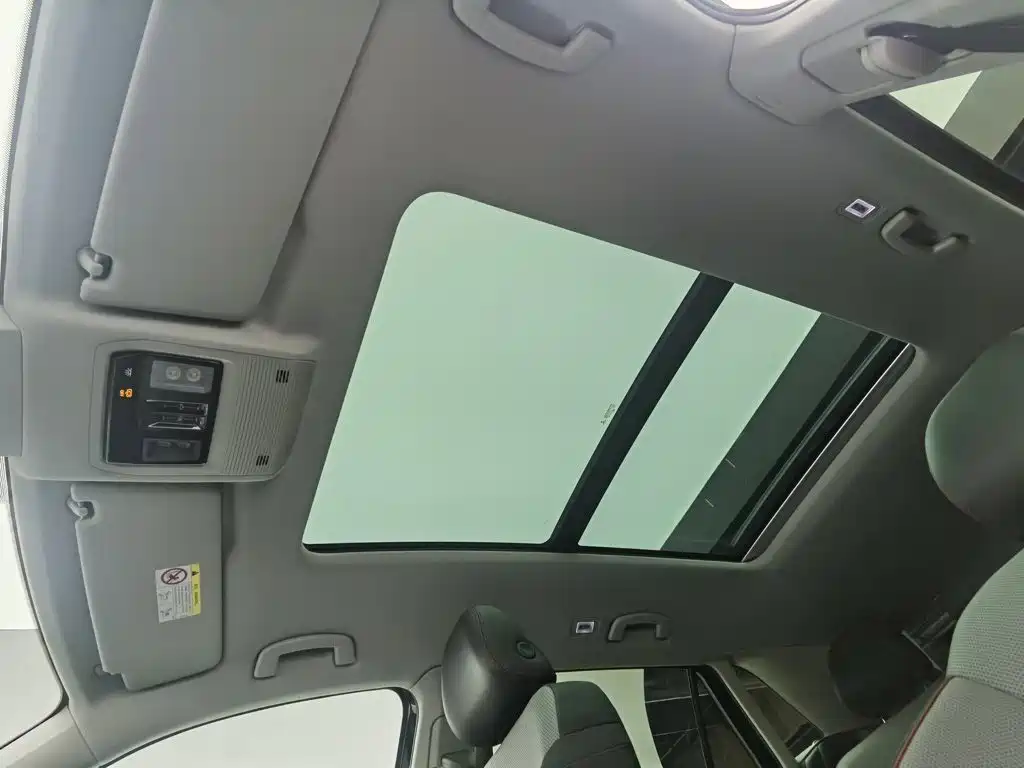 Volkswagen Teramont — миниатюра 14