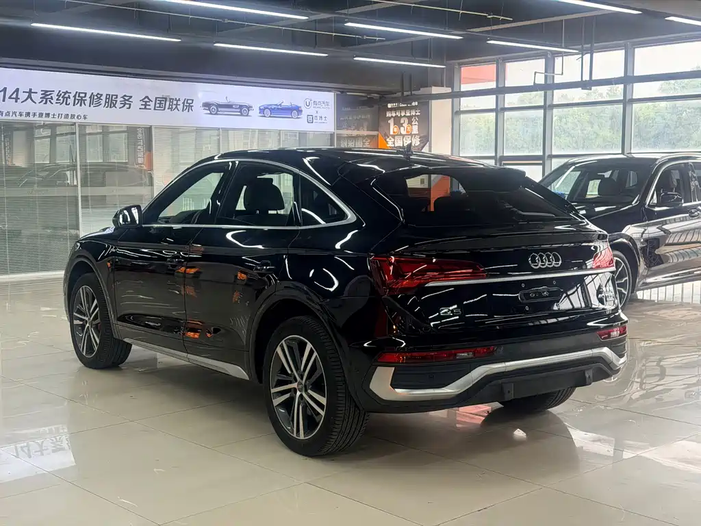 Audi Q5L Sportback — миниатюра 20