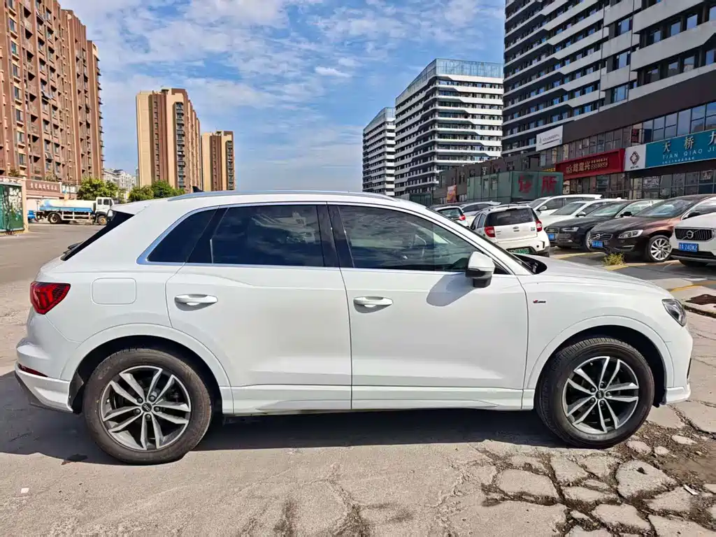 Audi Q3 — миниатюра 6
