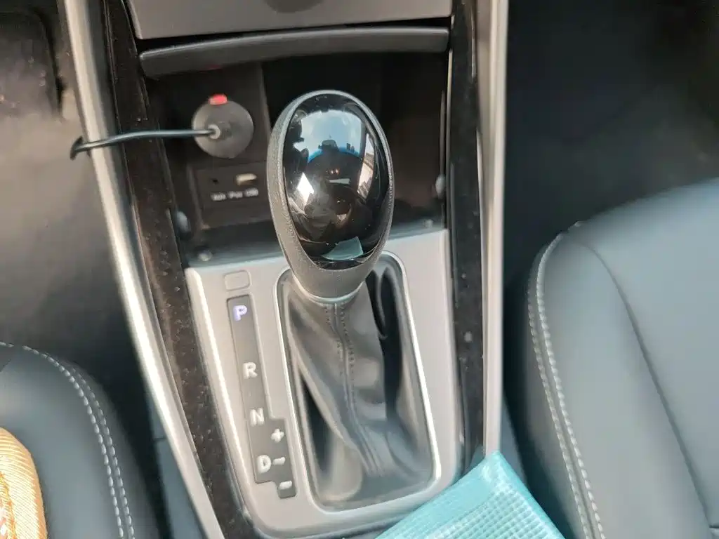 Hyundai Elantra Langdong — миниатюра 7