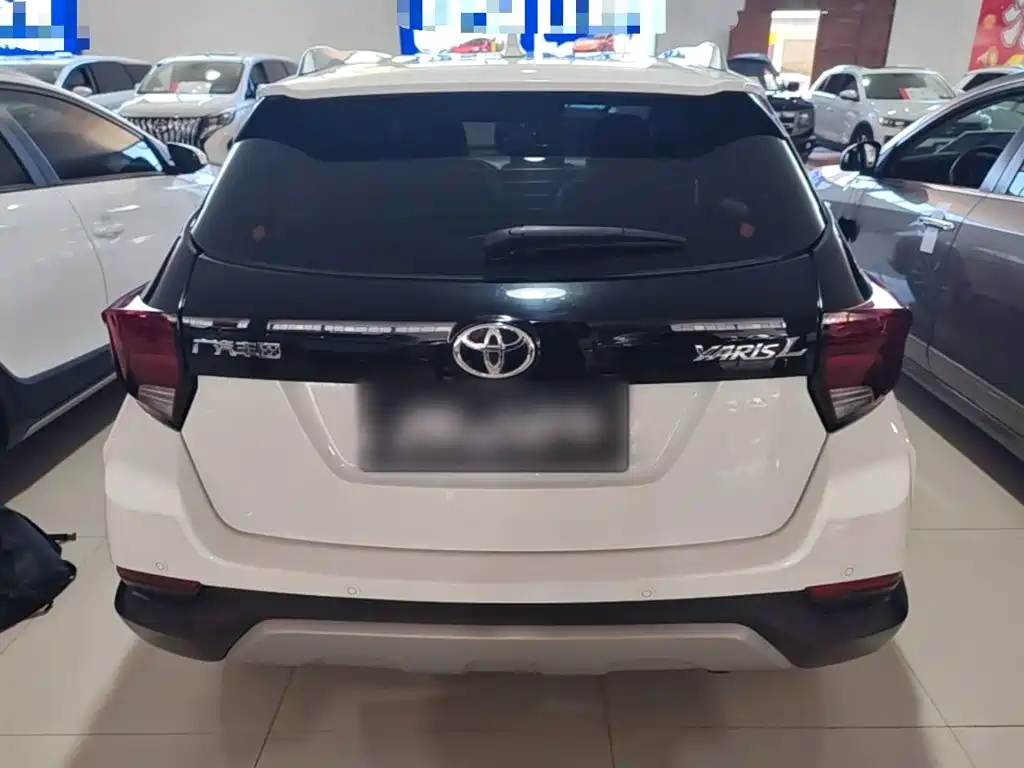 Toyota Yaris L — миниатюра 6