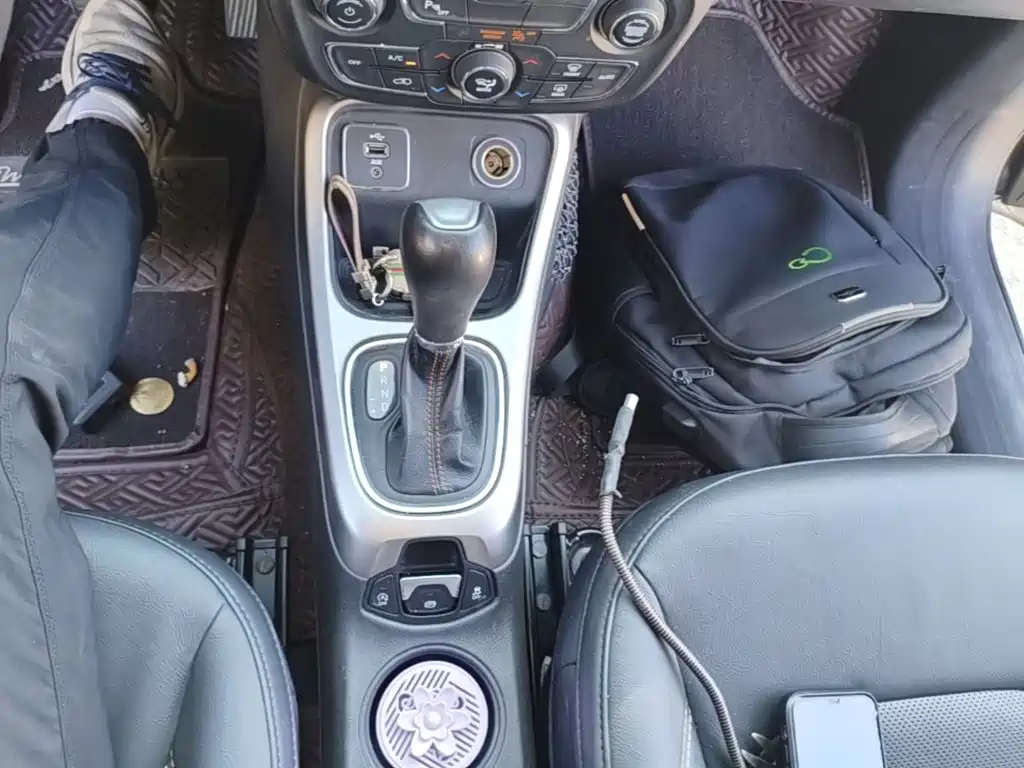 Jeep Compass — миниатюра 14