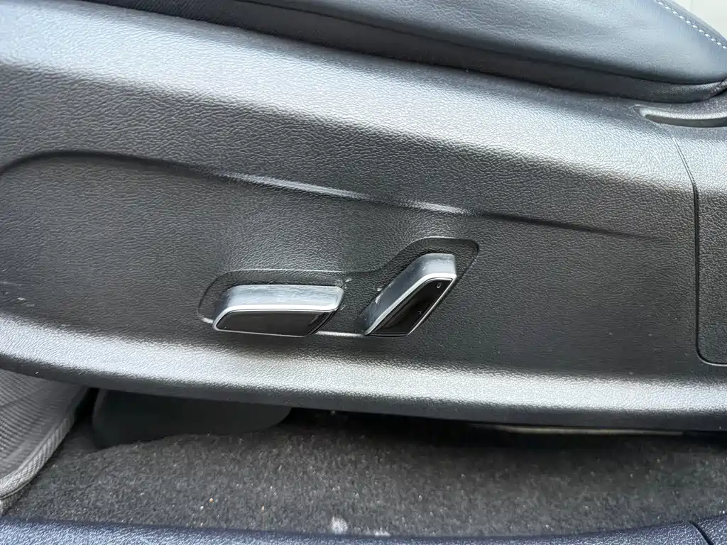 BYD PLUS New Energy — миниатюра 16