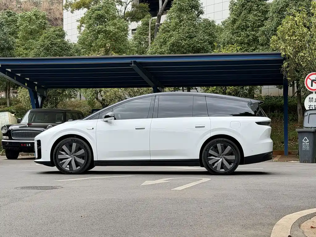 Li Auto Li i8 — миниатюра 8