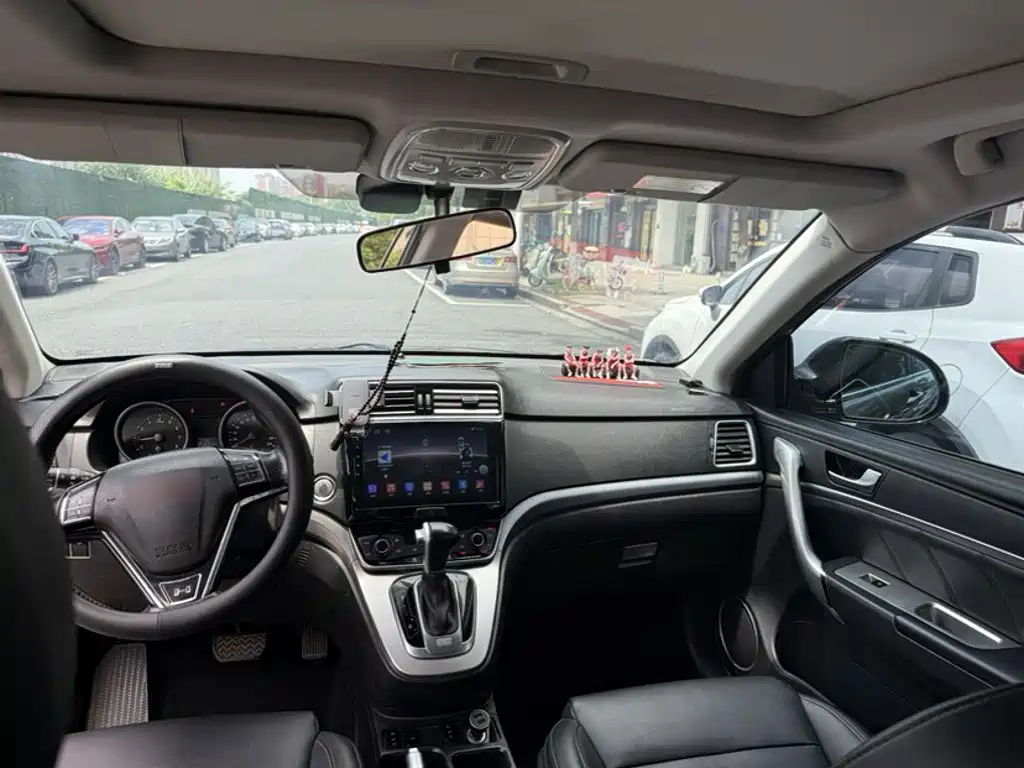 Haval H6 2015 Sport 1.5T AT Luxury