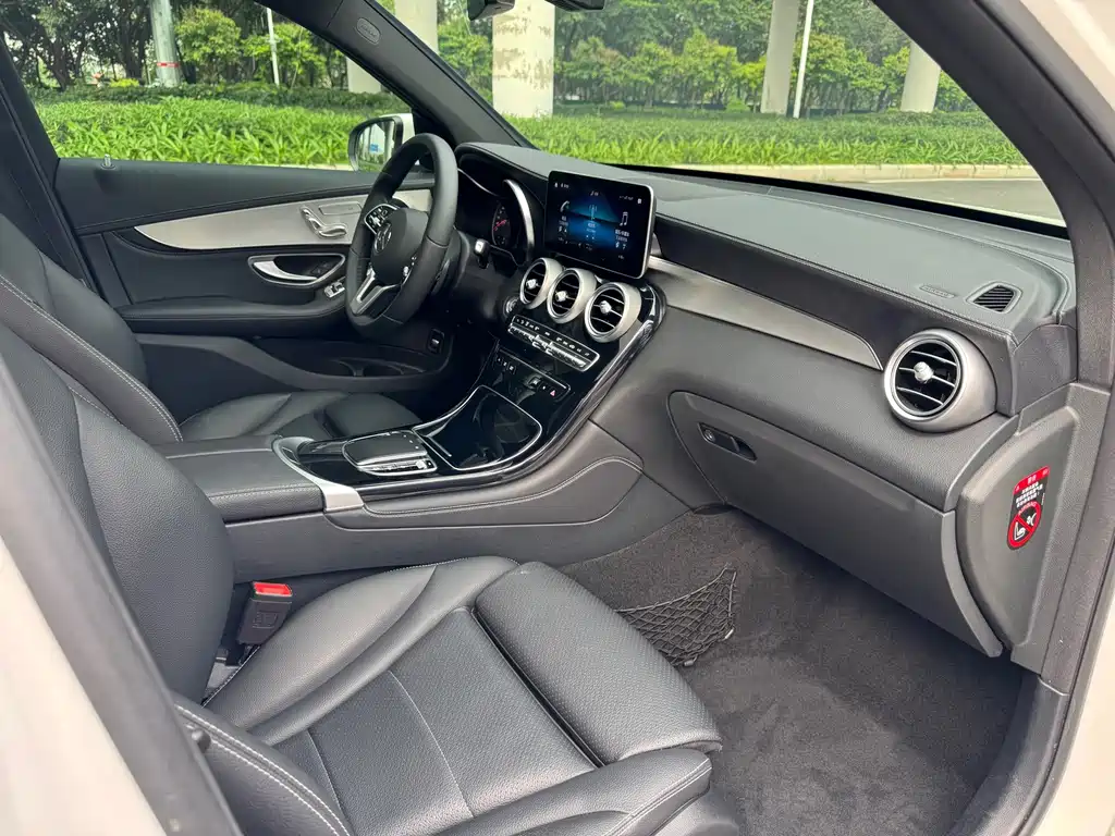 Mercedes-Benz GLC — миниатюра 10