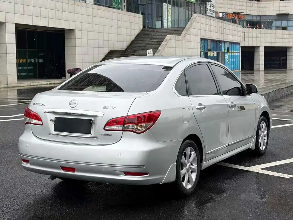 Nissan Sylphy 2012 1.6XE CVT Comfort