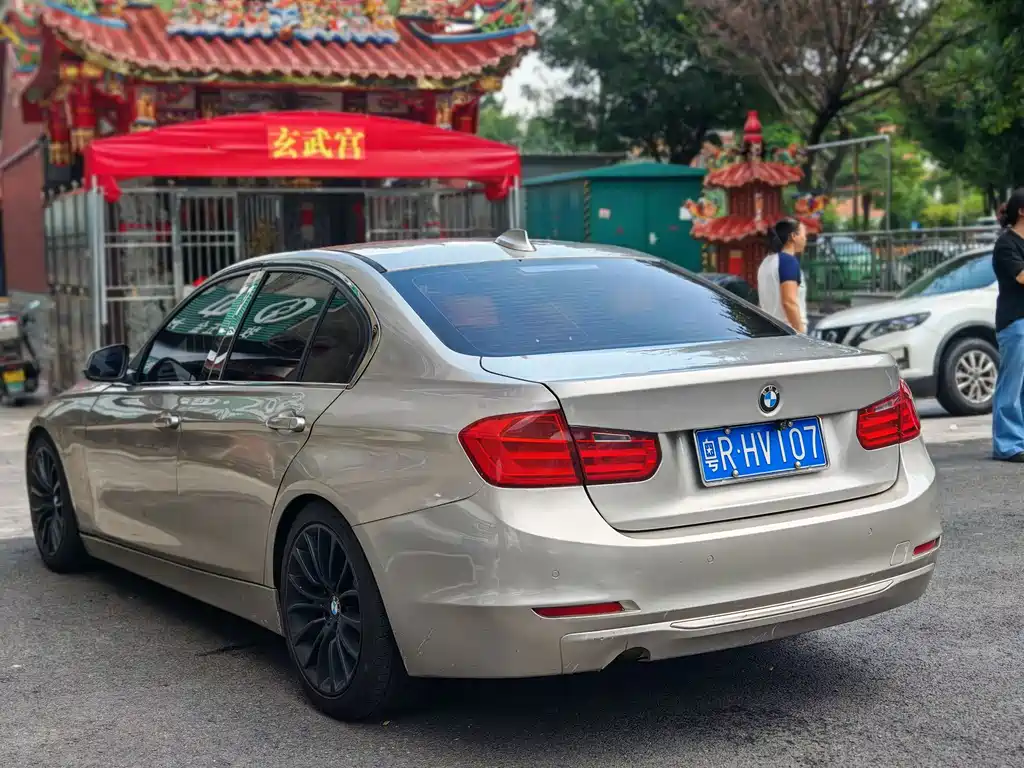 BMW 3 Series — миниатюра 6