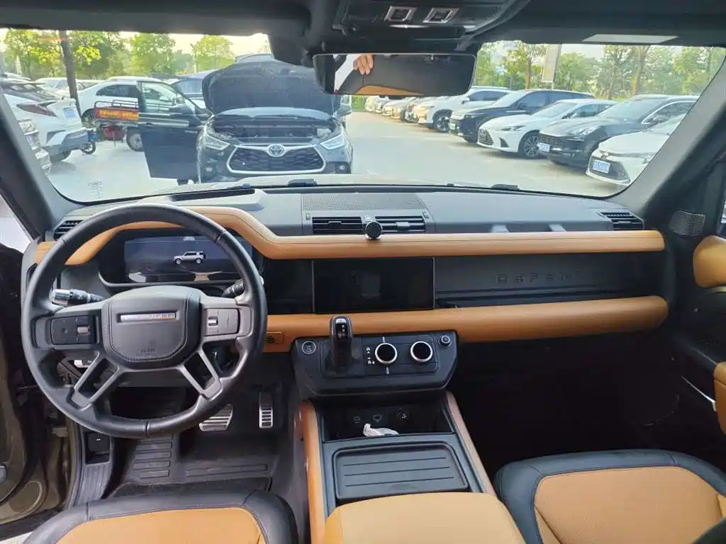 Land Rover Defender — миниатюра 7