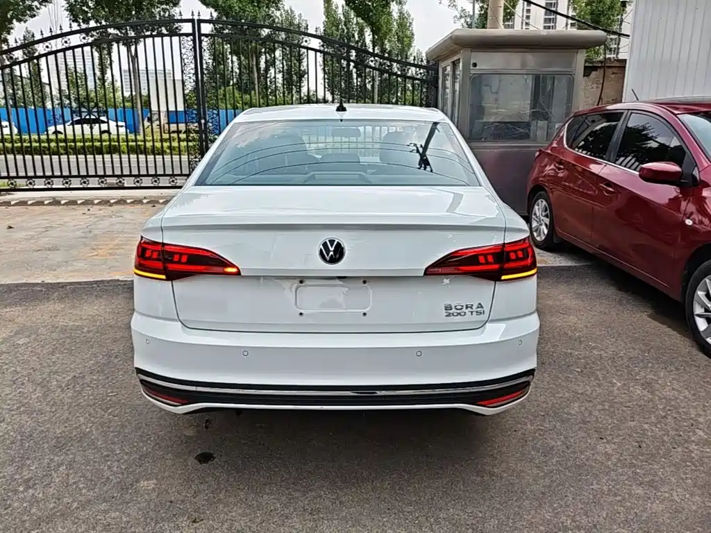 Volkswagen Bora 2024 200TSI DSG