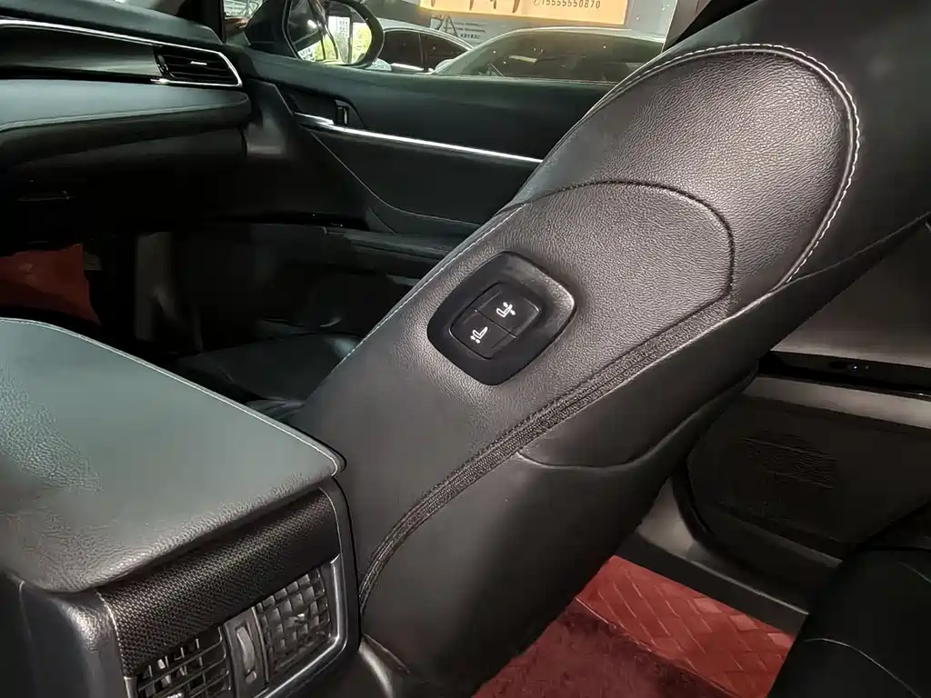 Toyota Camry 2.0S Knight Edition, фото 16