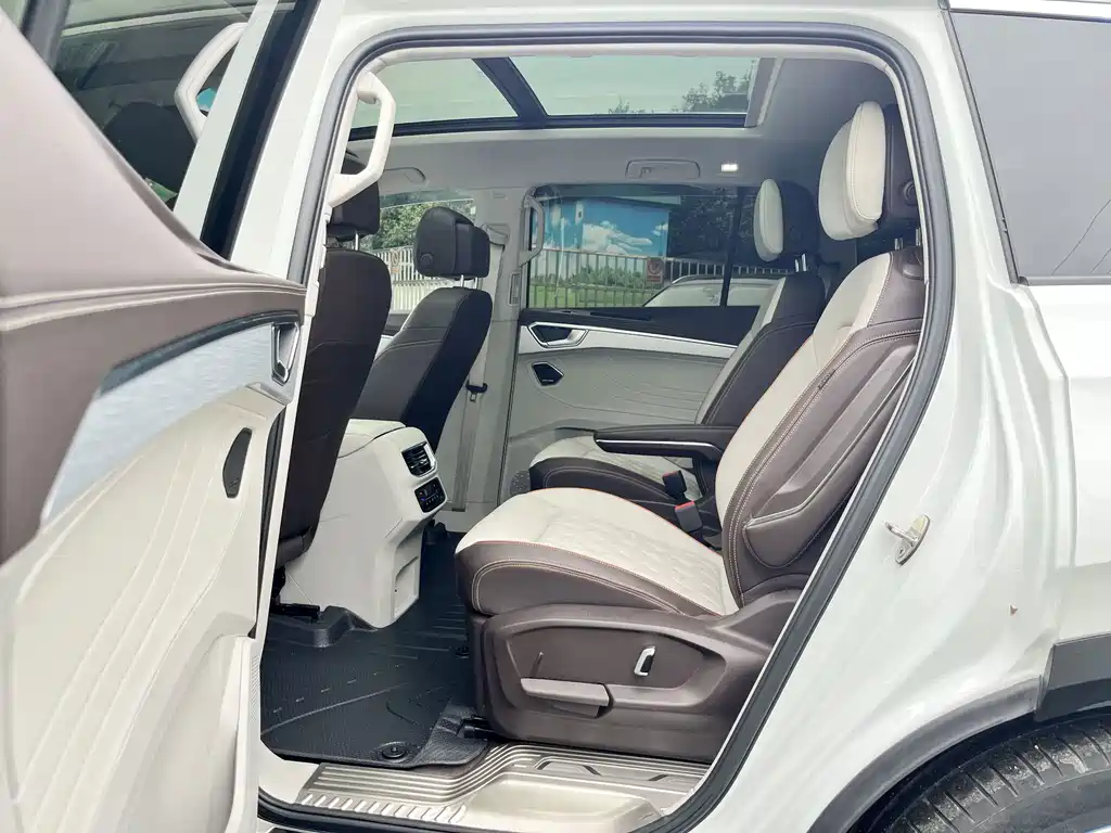 Volkswagen Talagon — миниатюра 9