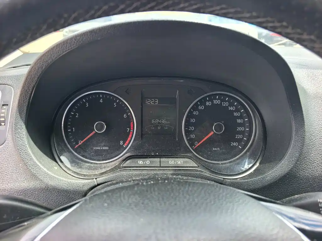 Volkswagen Polo — миниатюра 12