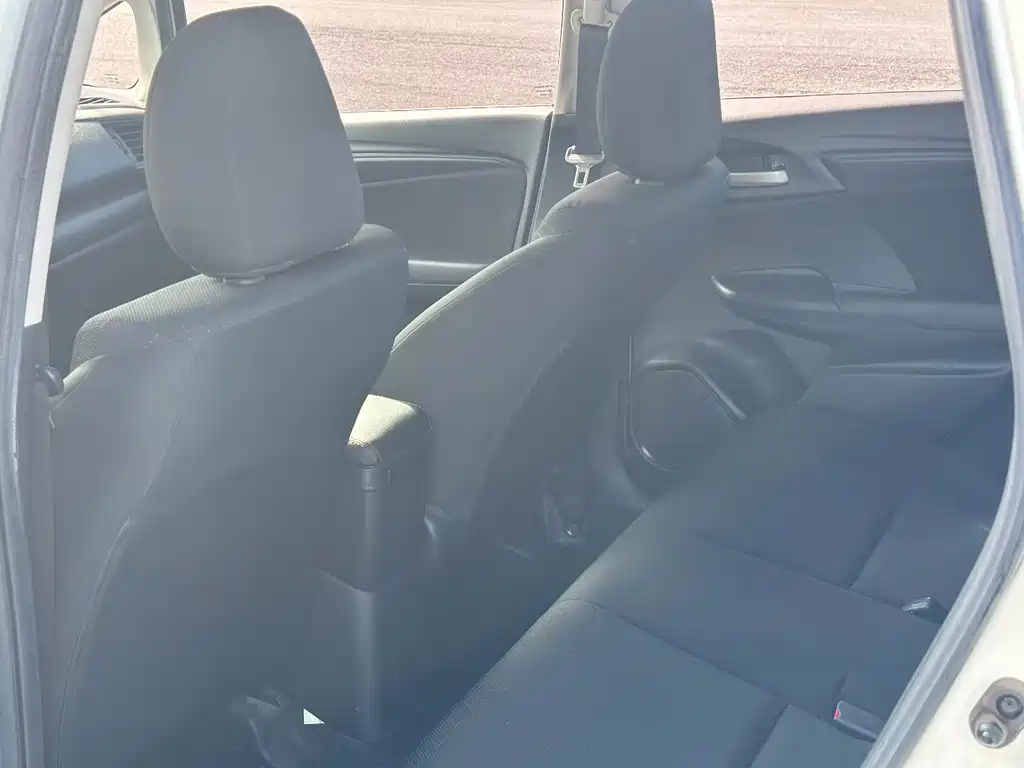 Honda Fit — миниатюра 6