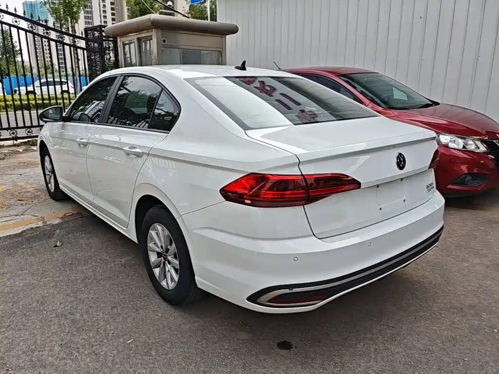 Volkswagen Bora 2024 200TSI DSG