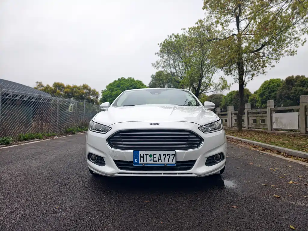 Ford Mondeo 2014