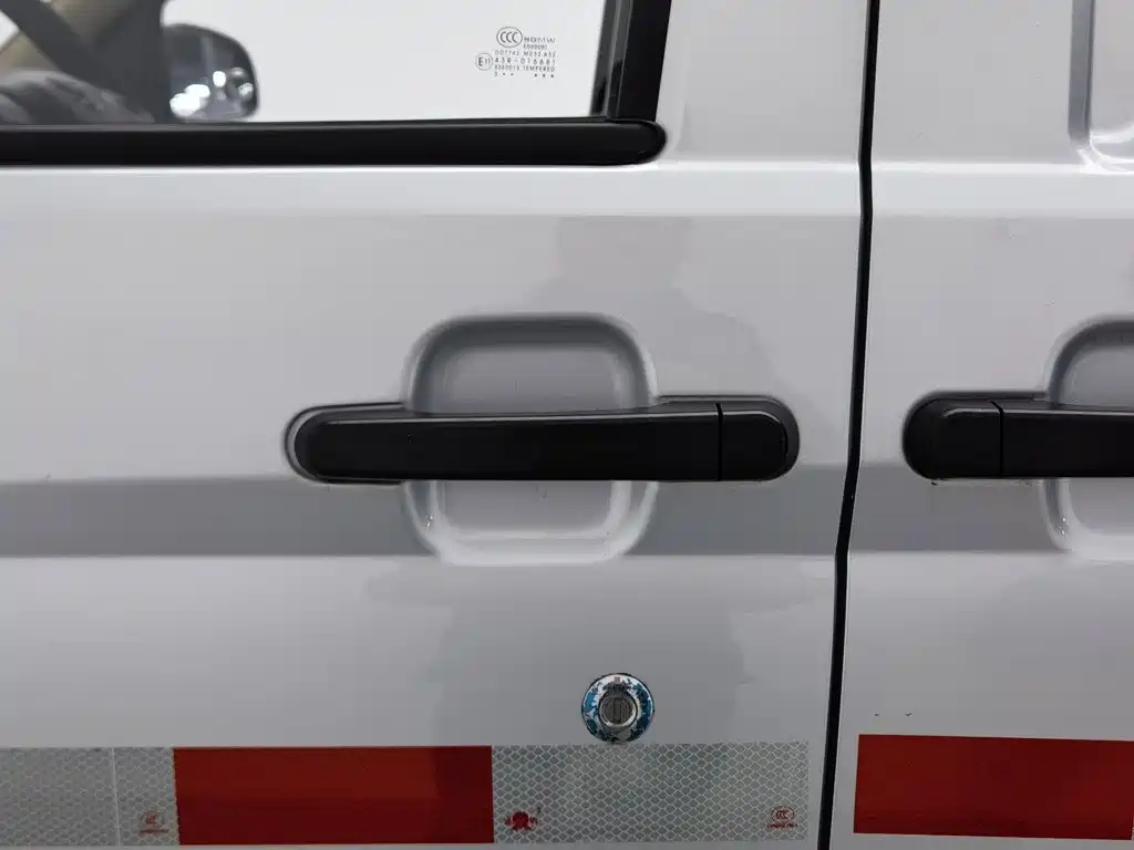 Wuling Rongguang S — миниатюра 18