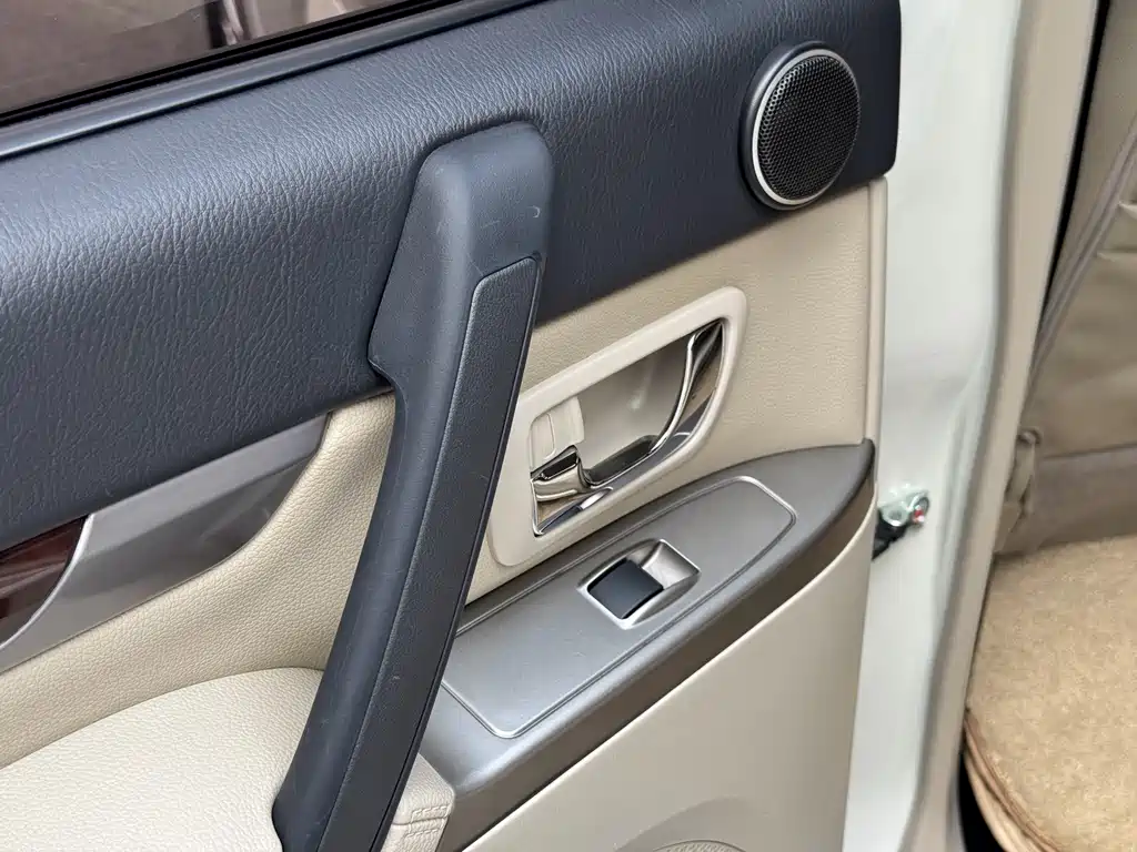 Mitsubishi V97 2019 3.8L AT