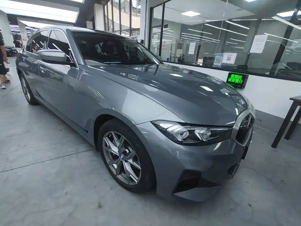 BMW i3 — миниатюра 2