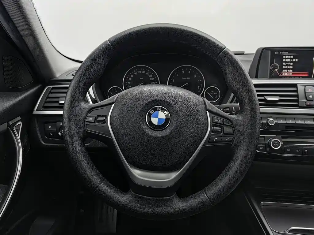 BMW 3 Series — миниатюра 11