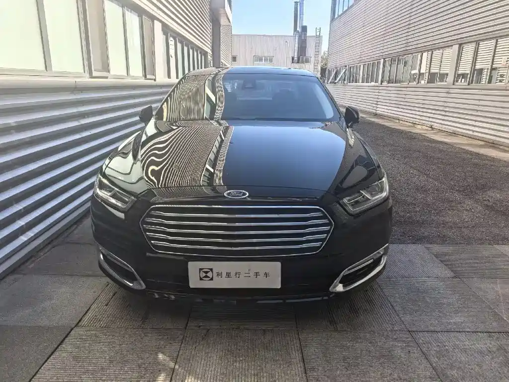 Ford Taurus — миниатюра 2