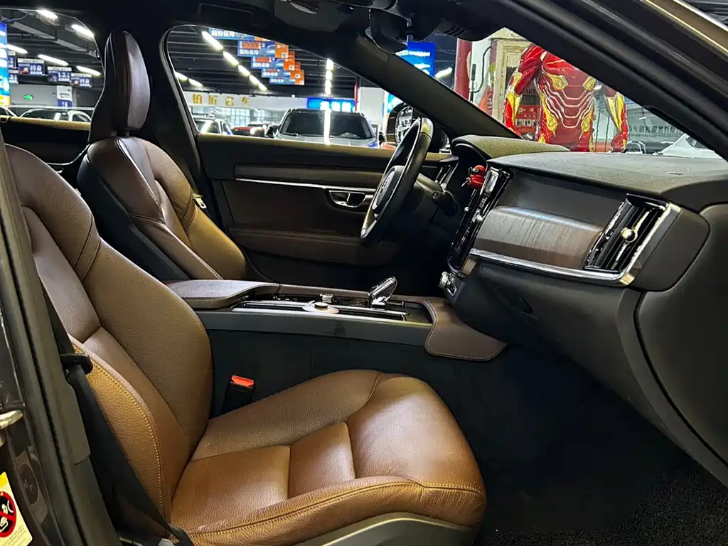 Volvo V90 — миниатюра 9