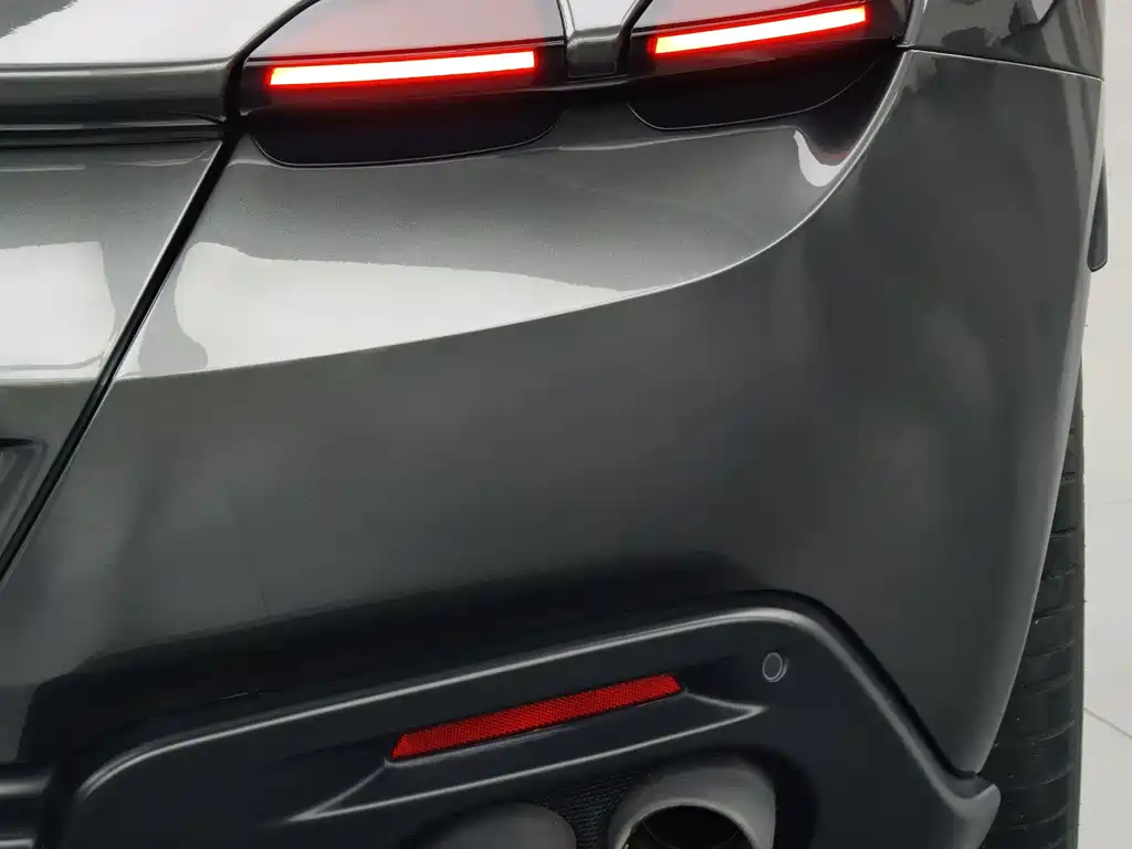Ferrari Roma — миниатюра 9