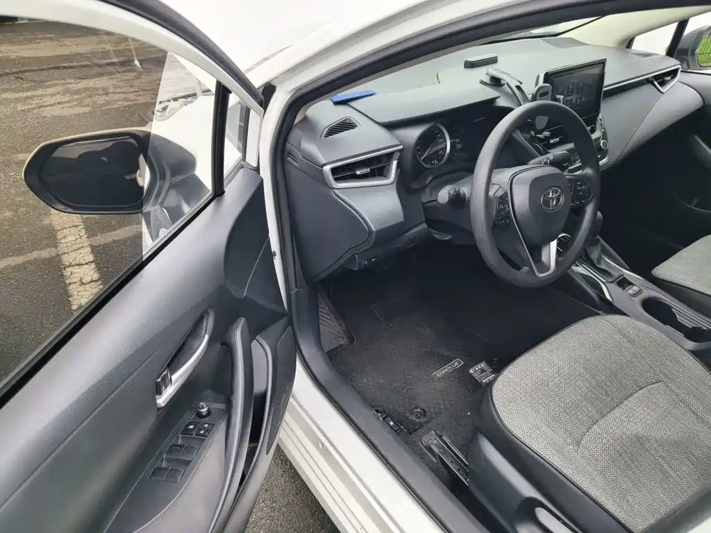 Toyota Corolla — миниатюра 12