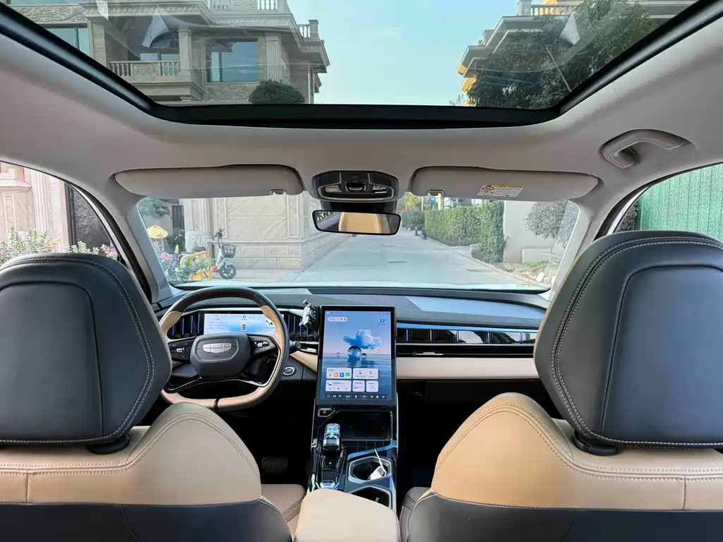 Geely Atlas L 2023 — фото 6