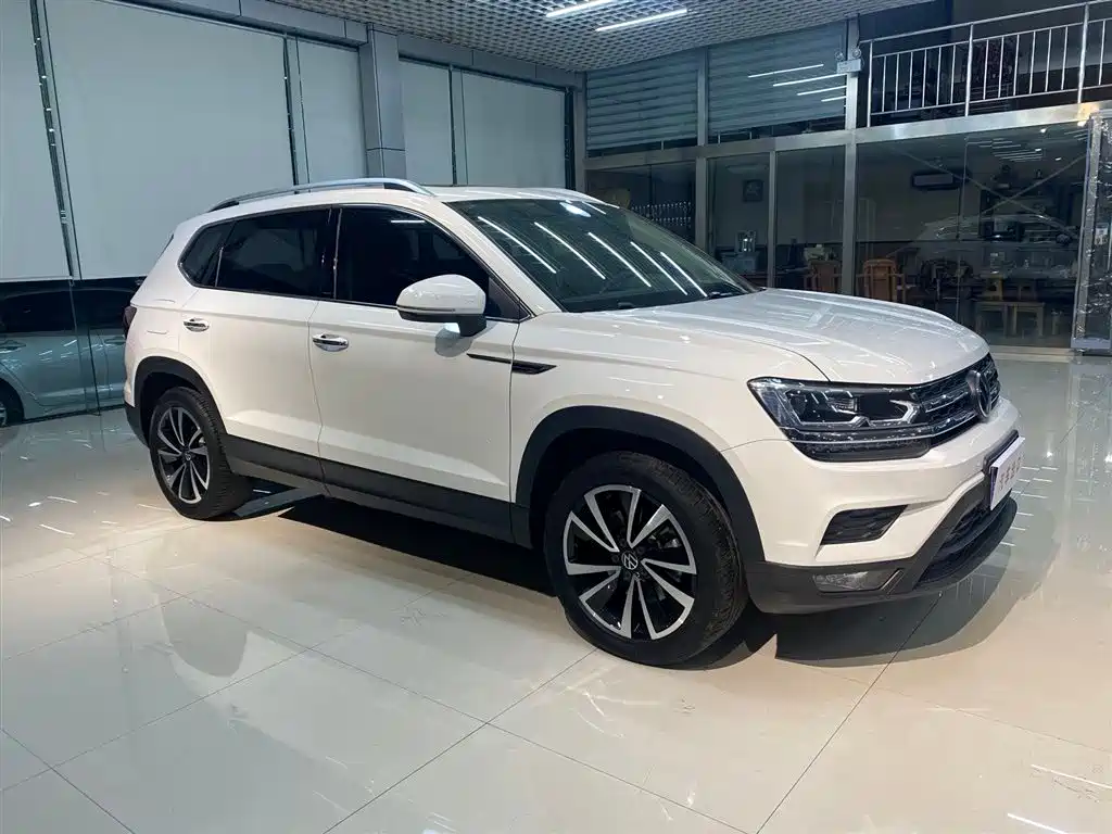 VOLKSWAGEN TUYUE