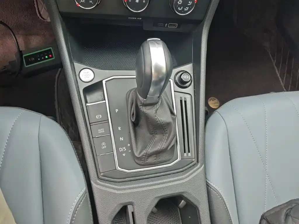 Volkswagen Lavida — миниатюра 14