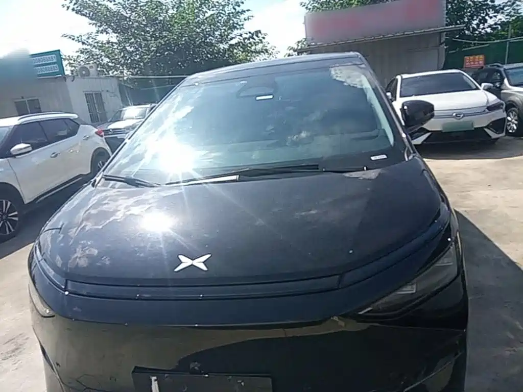 XPeng X9 — миниатюра 3