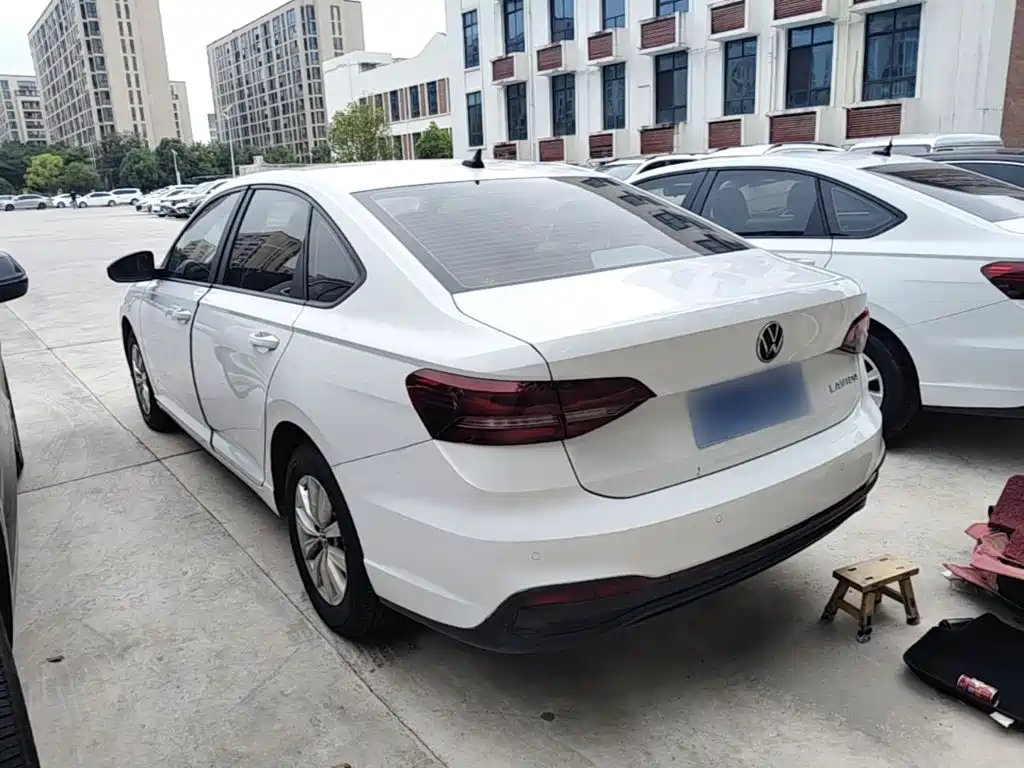 Volkswagen Lavida — миниатюра 5