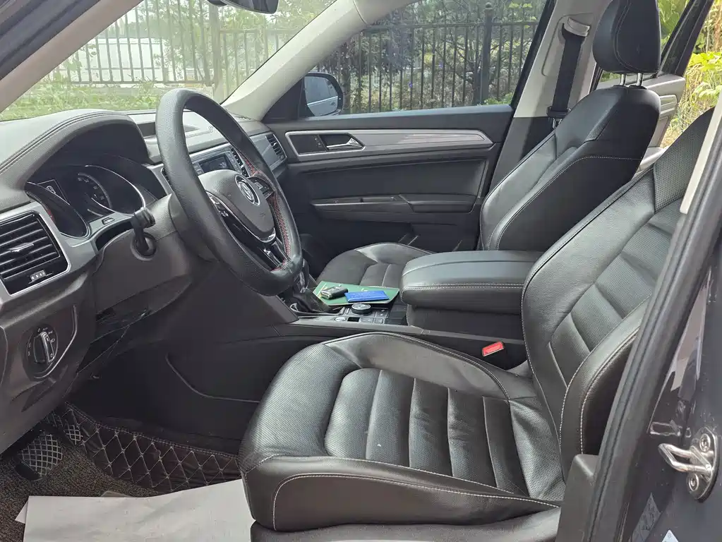 Volkswagen Teramont — миниатюра 4