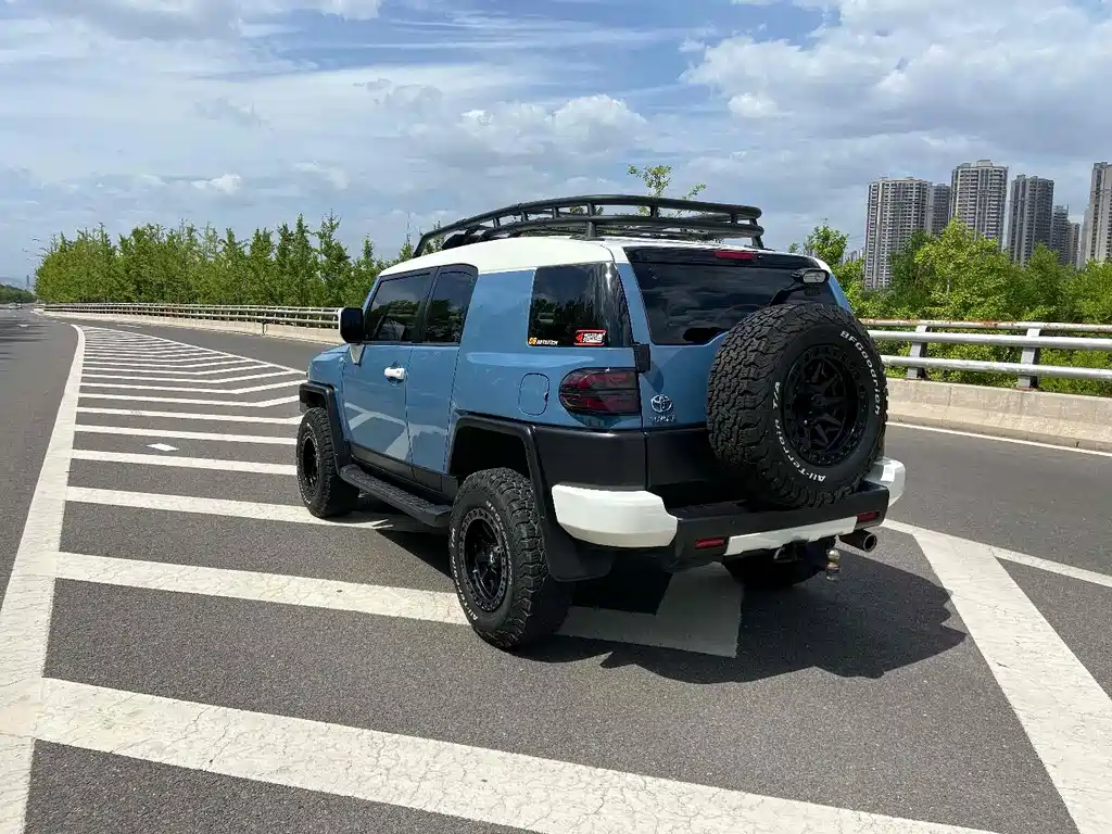 Toyota FJ Cruiser FJ 2020 4.0L AT