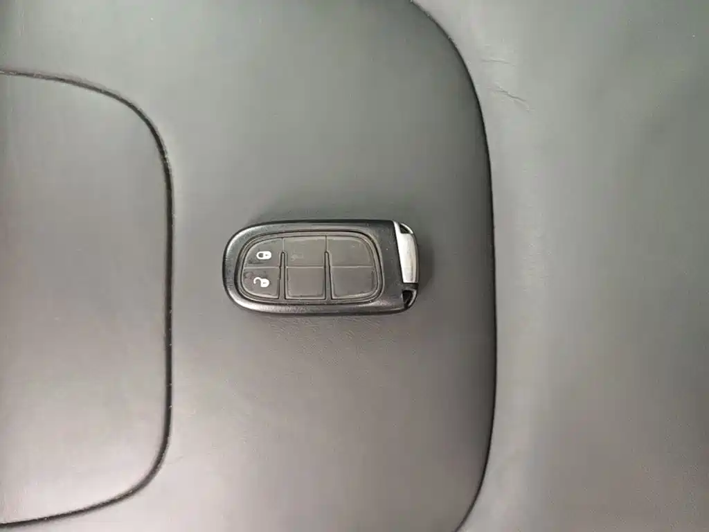 Jeep Cherokee — миниатюра 9