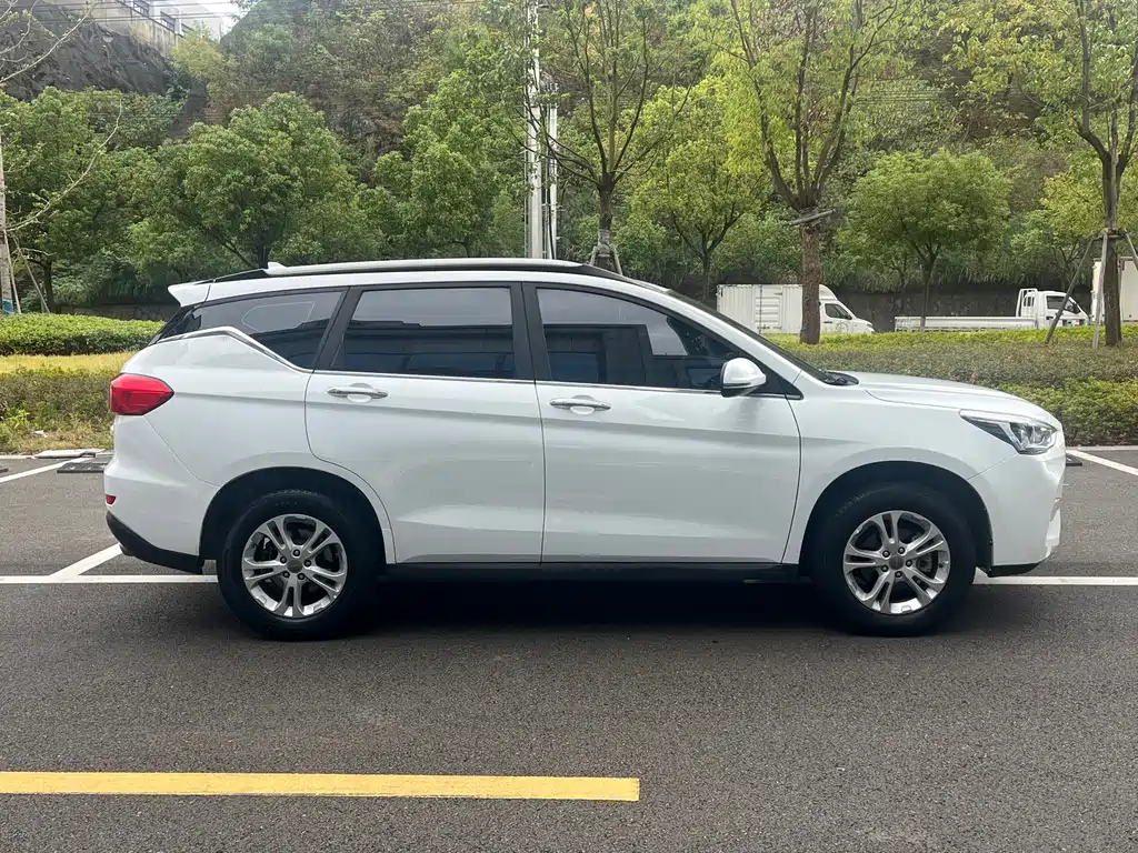 Haval M6 — миниатюра 7