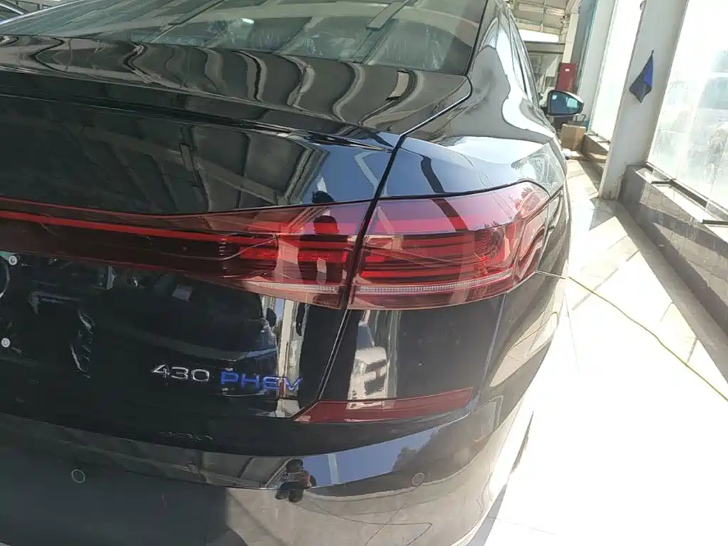 Volkswagen Passat PHEV — миниатюра 8