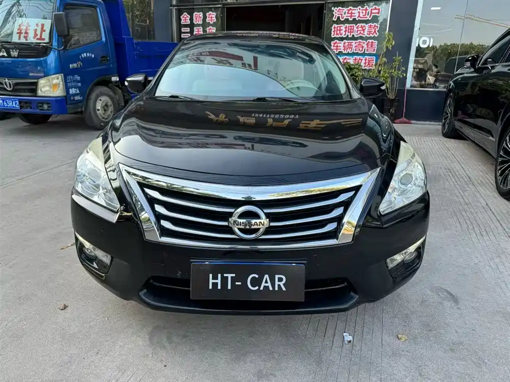 NISSAN TEANA
