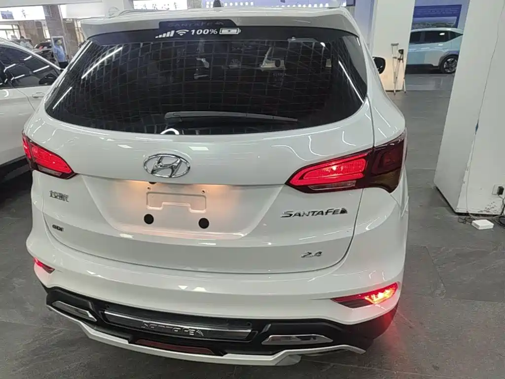 Hyundai Santa Fe — миниатюра 6