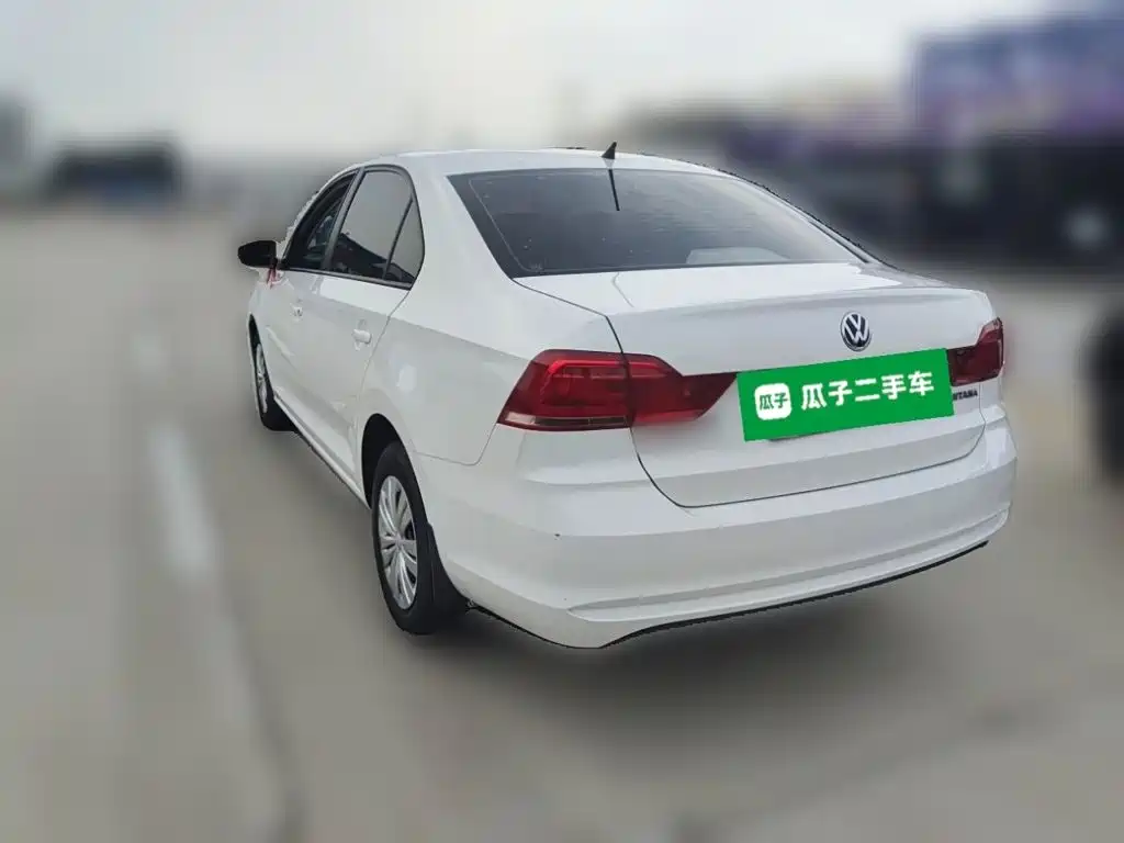 Volkswagen Santana — миниатюра 4
