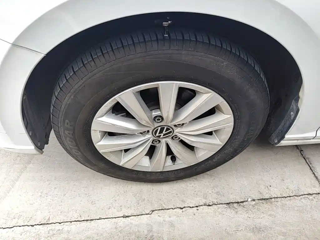 Volkswagen Lavida — миниатюра 23