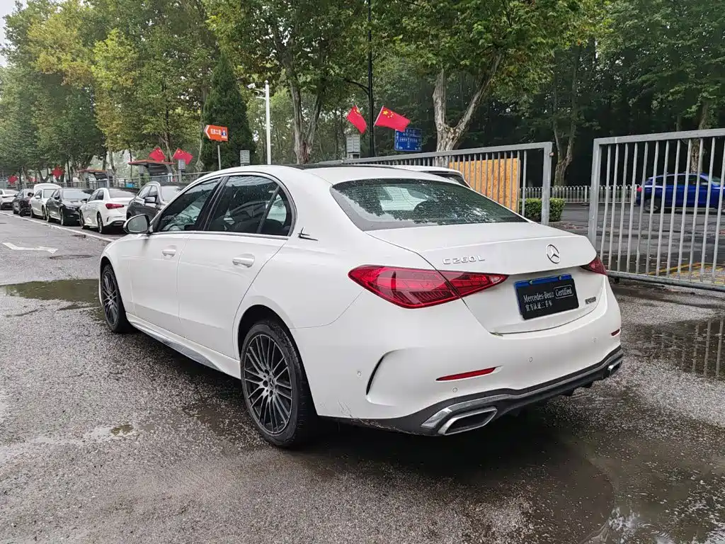 Mercedes-Benz C-Class — миниатюра 3