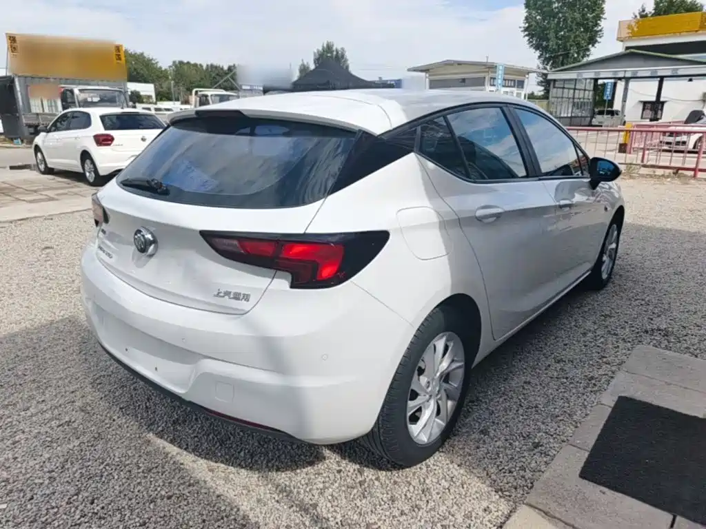 Buick Verano — миниатюра 7