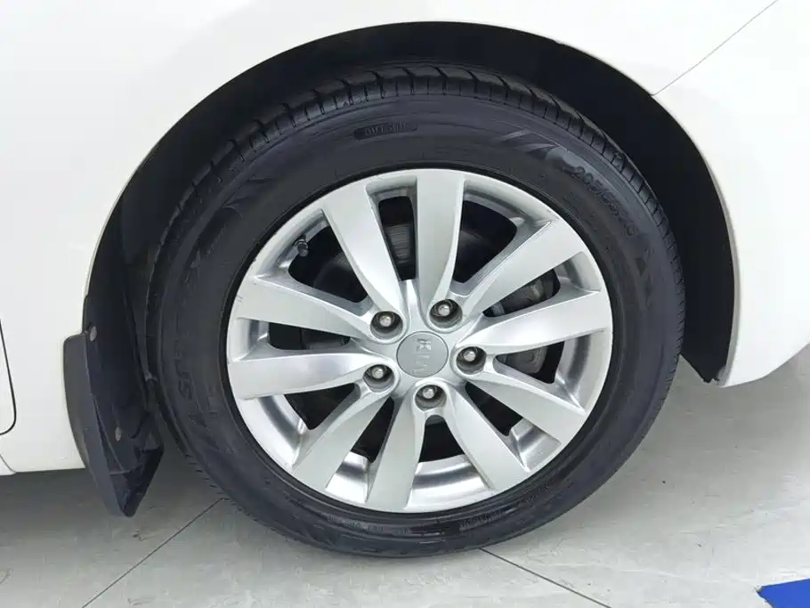 Kia K3 — миниатюра 6