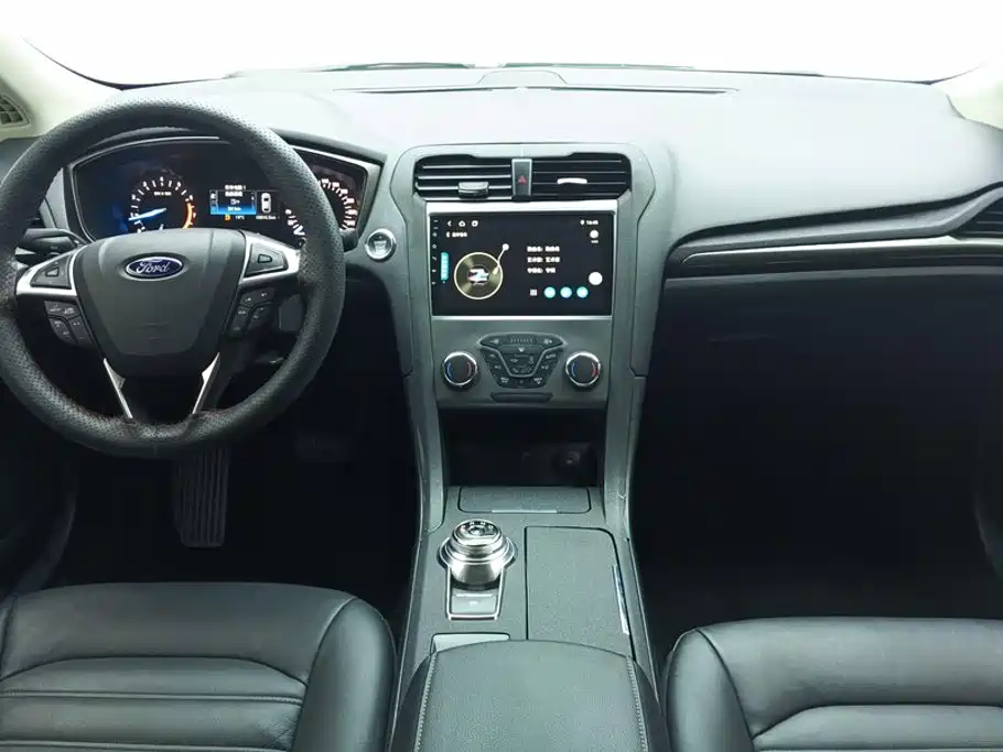 Ford Mondeo — миниатюра 12