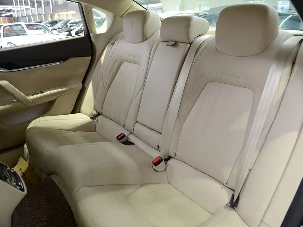 Maserati Quattroporte 3.0T Standard Type, фото 13